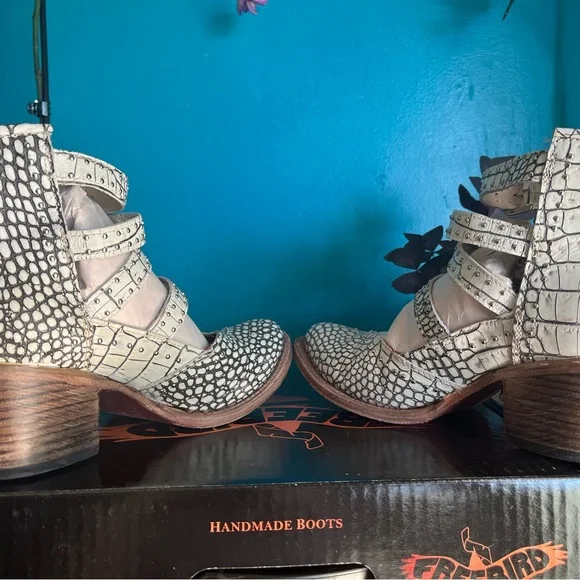 Freebird Felicity size 7 White - Picture 4 of 7